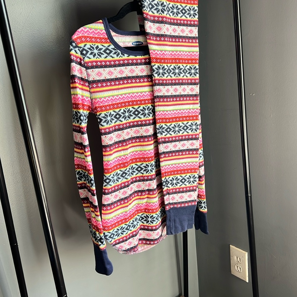 Old Navy Women's Holiday Thermal Pajama Set XS/S Matching Set